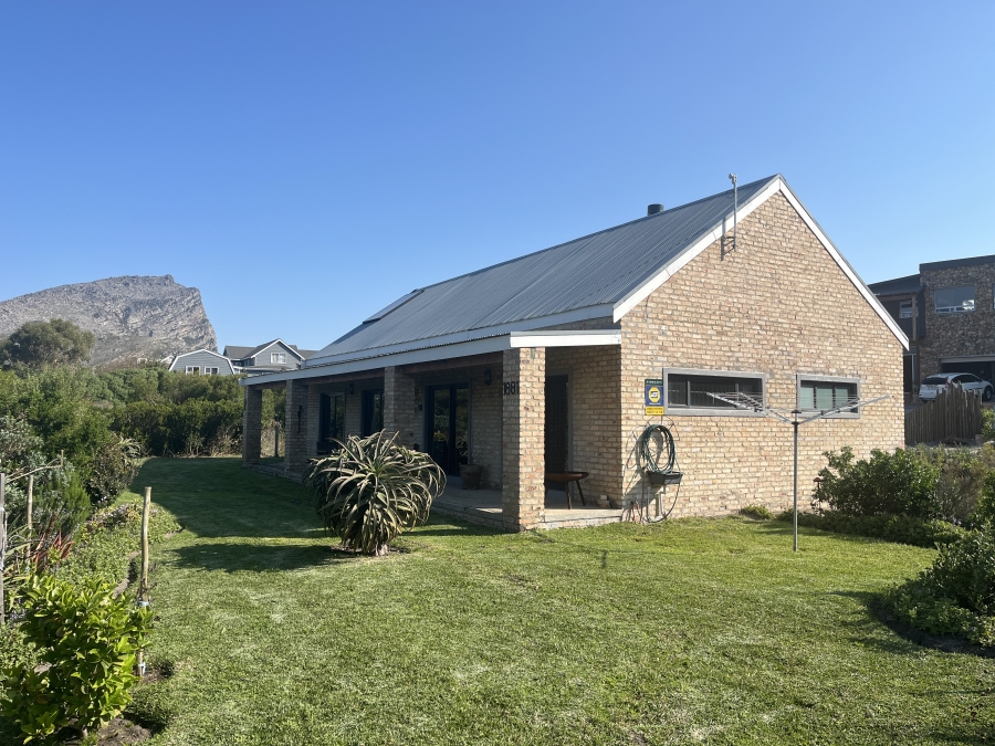 To Let 2 Bedroom Property for Rent in Pringle Bay Western Cape
